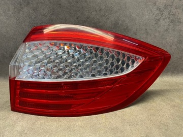 LAMPA PRAWA TYLNA FORD MONDEO MK4 KOMBI
