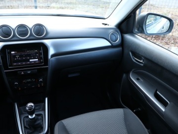 Suzuki Vitara III 2022 Suzuki Vitara 1.4 BoosterJet, Salon Polska, zdjęcie 7