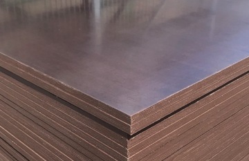 Щит строительной опалубки из фанеры березовой 15х1250х3000 мм.