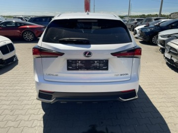 Lexus NX I SUV Facelifting 300h 197KM 2018 Lexus NX 300H Hybryda Automat 197KM, zdjęcie 8