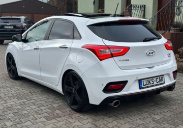 Hyundai i30 II Hatchback 5d Facelifting 1.6 GDI 186KM 2016 Hyundai i30 1,6Turbo 186KM Climatronic Kamera Led Navi Bezwypadkowy SERWIS, zdjęcie 34
