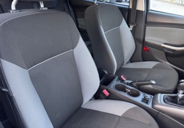 Ford Focus III Kombi 1.6 Duratorq TDCi DPF 115KM 2013 Ford Focus Bezwypadeksalonjedzie jak noweNAVI 1.6 Diesel 115KM, zdjęcie 15