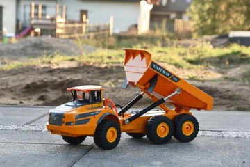 САМОСВАЛ С ДИСТАНЦИОННЫМ УПРАВЛЕНИЕМ VOLVO DUMPER E581-003