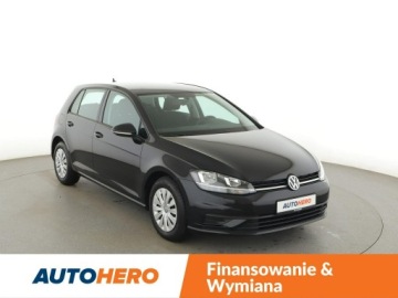 Volkswagen Golf VII Hatchback 3d Facelifting 1.0 TSI 85KM 2019 Volkswagen Golf klimatyzacja czujniki parkowania, zdjęcie 9