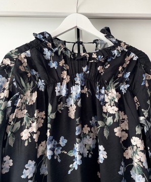 H&M SUKIENKA OVERSIZE M