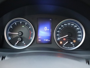 Toyota Corolla XII Sedan 1.6 Valvematic Dual VVT-i 132KM 2019 Toyota Corolla 1.6 Valvematic, Salon Polska, zdjęcie 10