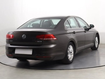 Volkswagen Passat B8 Limousine 1.4 TSI ACT 150KM 2015 VW Passat 1.4 TSI, Salon Polska, Klima, zdjęcie 4