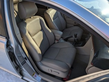 Toyota Avensis II Kombi 2.0 D-4D 116KM 2003 Toyota Avensis Klima Tempomat Serwis Gwarancja 2.0 Diesel 116KM, zdjęcie 30