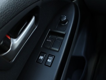 Suzuki SX4 I Hatchback Facelifting 1.6 DDiS 90KM 2009 Suzuki SX4 1.6 DDiS, Salon Polska, 1. Właściciel, zdjęcie 17