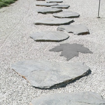 Stepping Stone w kształcie klonu