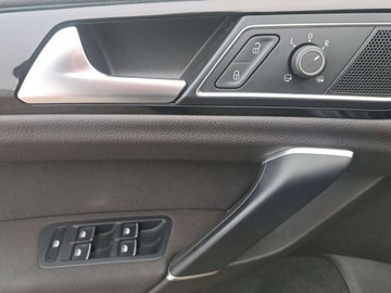 Volkswagen Golf Sportsvan Sportsvan 1.4 TSI BlueMotion Technology 125KM 2017 Volkswagen Golf Sportsvan Kamera Cofania, Acc, Ergo Komfort 1.4 Benzyna, zdjęcie 28