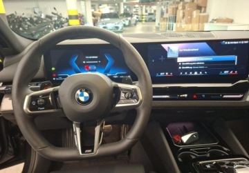 BMW Seria 5 G90-91 2024 BMW Seria 5 520i G60, M Pakiet, Harman, Faktura VAT 23, Gwarancja fabryczna, zdjęcie 13