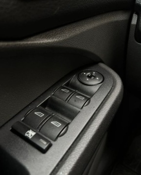 Ford C-MAX I 2.0 Duratec 145KM 2005 Ford C-MAX LPG GHIA Czujniki Gwarancja w cenie Warszawa VRJL 2.0 145KM, zdjęcie 24