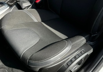 Volvo V40 II Hatchback Facelifting 2.0 T4 190KM 2018 Volvo V40 V40 190 KM Momentum Led Panorama Kamera Navi Tempomat Salon Pols, zdjęcie 10