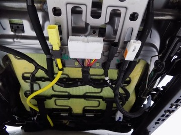 KIA PROCEED III FACELIFT GT KOMPLET SEDADLA