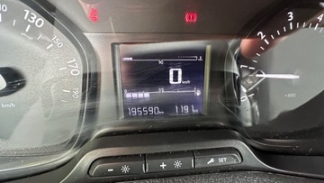 Peugeot Traveller Compact 2.0 BlueHDi 150KM 2019 Peugeot Traveller Raty 2.0 hdi 150KM 9 Osobowy Long Nawiewy Kamera tyl Gwa, zdjęcie 27