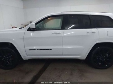 Jeep 2022 Jeep Grand Cherokee 2022 Jeep Grand Cherokee WK Laredo X 4x4 3.6 Benzyna, zdjęcie 3