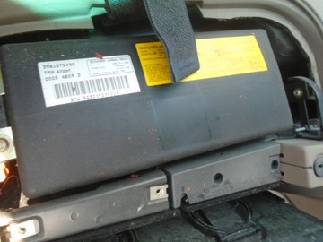 BMW E31 ULOŽENÍ SPOLUJEZDCE AIR NÁDRŽ 3981875490 1996R