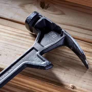 Отбойный молоток для плотницких работ 623 г 40 см DeWALT