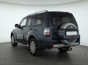 Mitsubishi Pajero IV SUV 5d 3.2 Di-DC 170KM 2007 Mitsubishi Pajero 3.2 DI-D, 167 KM, 4X4, Automat, zdjęcie 3