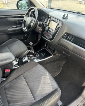 Mitsubishi Outlander III SUV Facelifting 2017 2.0 150KM 2019 Mitsubishi Outlander Niemcy,2,0 Benz,Kamera,Grzane Fotele 2.0 Benzyna 150KM, zdjęcie 6