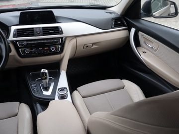 BMW Seria 3 F30-F31-F34 Touring Facelifting 2.0 318d 150KM 2018 BMW 3 318 d, Automat, Skóra, Navi, Klima, zdjęcie 7