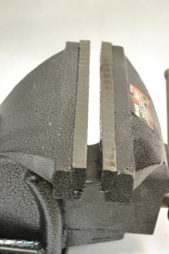 ЗАМОЧНЫЕ ТИСЦЫ, 125 мм, СВЕРХВРАЩАЮЩАЯСЯ НАКОВАЛЬНЯ