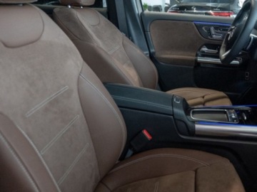 Mercedes GLA II Off-roader Facelifting 2.0 220 190KM 2026 MERCEDES-BENZ GLA 220 4-Matic AMG Line 2.0 (190KM) 2026, zdjęcie 9