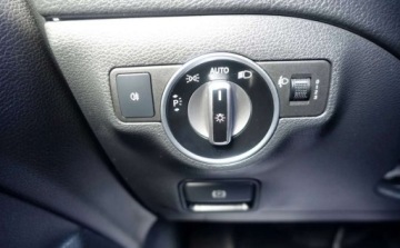 Mercedes CLA C117 Shooting Brake Facelifting 1.5 180 d 109KM 2017 Mercedes-Benz CLA 180d 109KM Automat Lopatki Zero korozji Navi Skora 1.5, zdjęcie 26