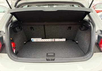 Volkswagen Polo VI Hatchback 5d 1.0 TSI 95KM 2018 Volkswagen Polo salon Polska. Serwis ASO. Czujniki Benzyna 95KM, zdjęcie 17