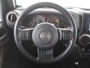 Jeep Wrangler III Unlimited Facelifting 2.8 CRD 200KM 2016 Jeep Wrangler 2.8 CRD, Salon Polska, Serwis ASO, zdjęcie 14