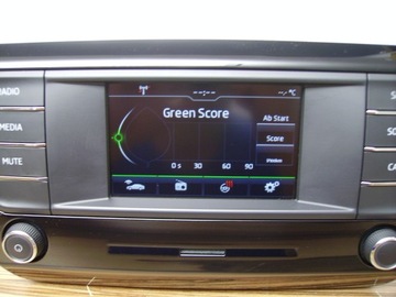 Магнитола SKODA SuperB III 3V 3V0 цвет Swing DAB