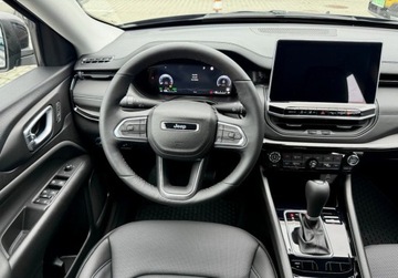Jeep Compass II SUV Facelifting 1.5 MHEV T4 130KM 2025 Jeep Compass e-Hybrid MY25 SUMMIT MHEV pakiet zimowy RATA OD 672zl NETTO, zdjęcie 12