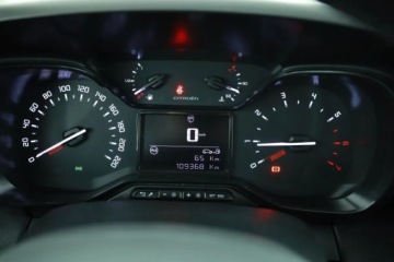 Citroen C3 Aircross  I Crossover 1.2 PureTech 110KM 2021 Citroen C3 Aircross 1.2 PureTech, Salon Polska, zdjęcie 11