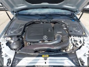 Mercedes Klasa C W205 2020 Mercedes-Benz Klasa C 2020 Mercedes-Benz C-Class C 300 4MATIC Sedan 2.0, zdjęcie 8