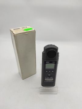Измеритель освещенности Uni-T UT383