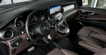 Mercedes Klasa V W447 Długi Facelifting 2.0 300d 237KM 2023 Mercedes-Benz Klasa V V300d AMG Line Dlugi 7 miejsc Kamera360 Tempomat Naw, zdjęcie 9