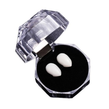 Клыки зомби вампира