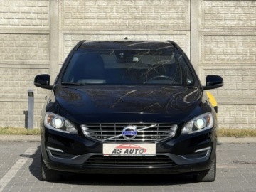 Volvo V60 I Kombi Facelifting 2.0 D4 DRIVE-E 181KM 2014 Volvo V60 2,0D4 181KM Momentum /Ledy/ Lift, zdjęcie 21