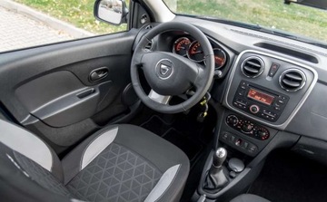 Dacia Sandero II Hatchback 5d TCe  90KM 2014 Dacia Sandero Stepway Dacia Sandero Stepway Benzyna 90KM, zdjęcie 21