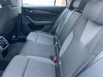 Skoda Octavia IV Kombi 2.0 TDI 150KM 2022 Skoda Octavia 2.0 TDI 150 KM DSG AMBITION BEZWYPADKOWY 2.0 Diesel 150KM, zdjęcie 27