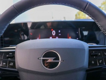 Opel Astra L Hatchback 1.2 Turbo 130KM 2025 Business Edition S&amp;S 1.2 T 130KM / Pakiet Infotainment Edition, zdjęcie 4