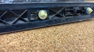 BMW 7 G11 G12 LIŠTA DO DVEŘE PRAVÝ PŘEDNÍ SPODNÍ CHRÓM 7397868 KA10/79MM