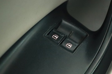 Seat Ibiza IV Hatchback 5d 1.4 TDI DPF 80KM 2009 Seat Ibiza 1.4 TDI, Klima, Klimatronic, Tempomat, zdjęcie 13