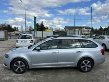 Skoda Octavia III Kombi Facelifting 1.6 TDI 115KM 2020 Škoda Octavia Skoda Octavia 1.6TDI 115KM/Salon, zdjęcie 4