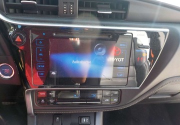 Toyota Auris II 2016 Toyota Auris Okazja 1.8 Hybryda 100KM, zdjęcie 18