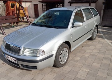 Skoda Octavia I Kombi 1.9 TDI 110KM 2004 SKODA OCTAVIA I Combi 1.9 TDI 110 KM, AMBIENTE, zdjęcie 1