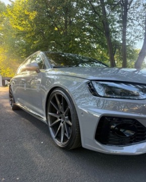 Audi A4 B9 RS4 Avant Facelifting 2.9 TFSI 450KM 2023 Audi RS4 Avant Audi RS4 Avant Avant quattro tiptronic 2.9 Benzyna 450KM, zdjęcie 6