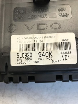 PŘÍSTROJOVÁ DESKA BUDÍKY SKODA YETI 5L0920940K UK