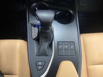 Lexus UX Crossover Facelifting 2.0 250h 184KM 2023 Lexus UX 250h GPF F Sport Design 2WD Lexus UX 250h, zdjęcie 18